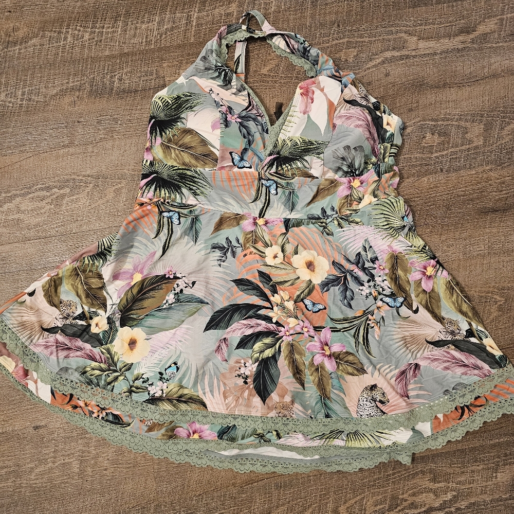 Torrid 1 piece bathing suit